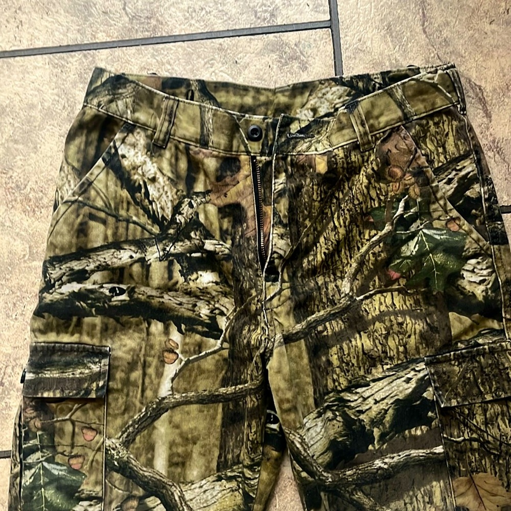 Red Head for Youth XL Camo Cargo Pants, perfect condition